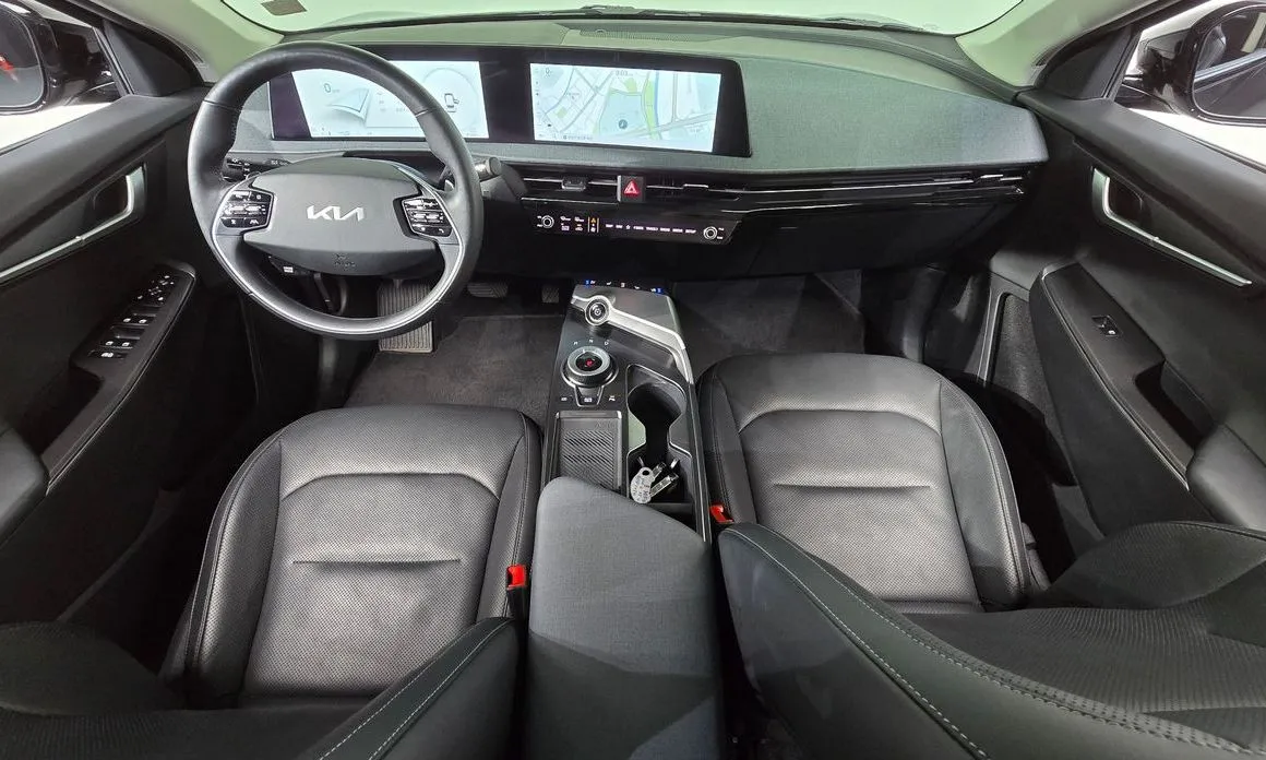 Kia EV6 2023 из KR, фото 10