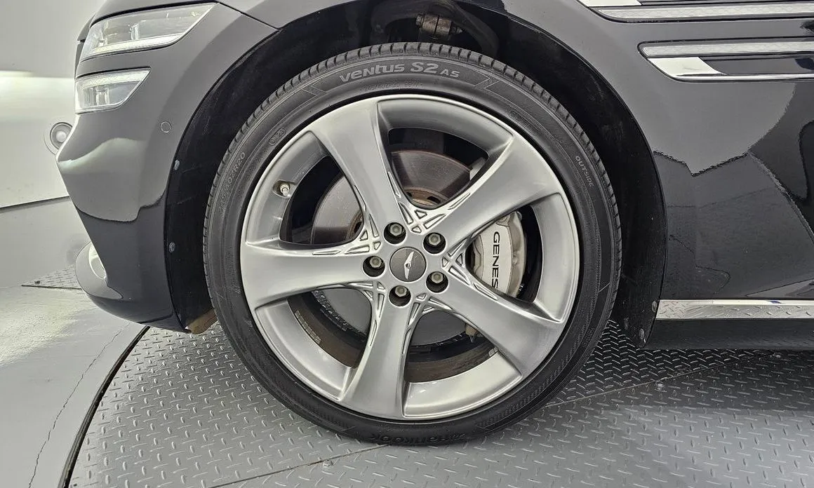 Genesis G80 — фото 10