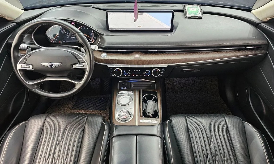 Genesis G80 — фото 9