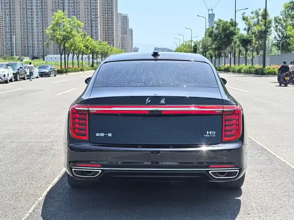Hongqi H9 — фото 9