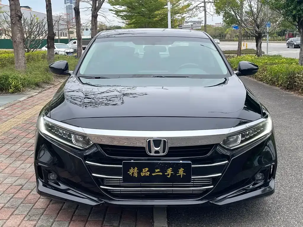 Honda Accord — фото 9