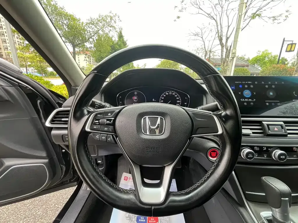 Honda Accord — фото 4