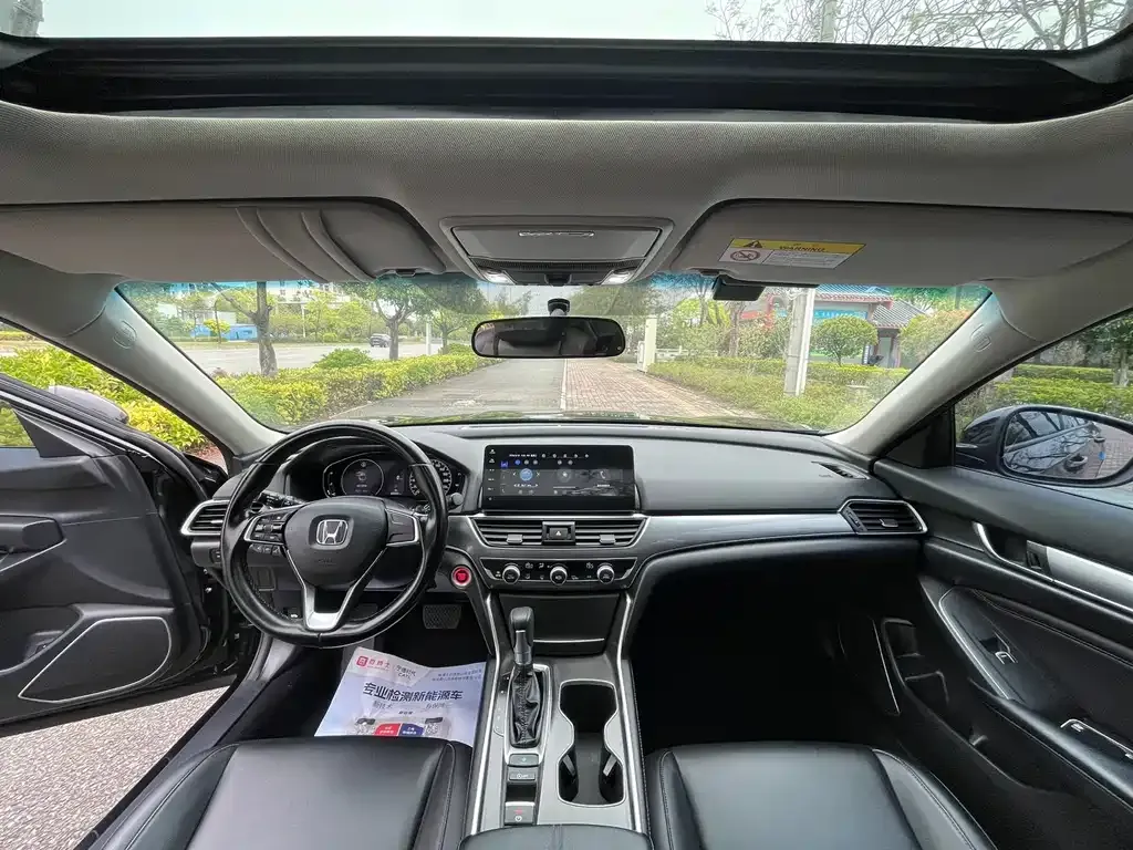 Honda Accord — фото 6