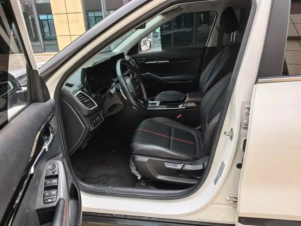 Kia KX3 2022 из CN, фото 9