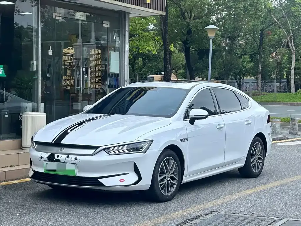BYD Qin PLUS — фото 1