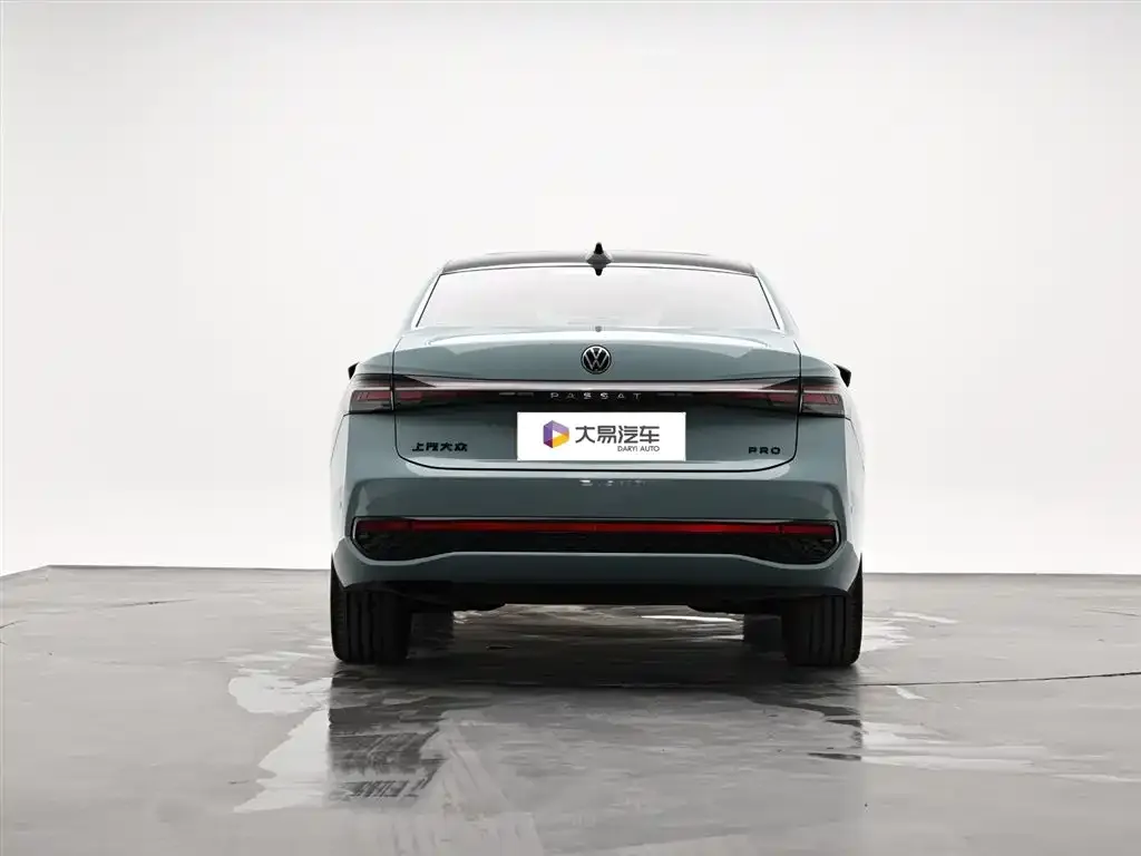 Volkswagen Passat — фото 9