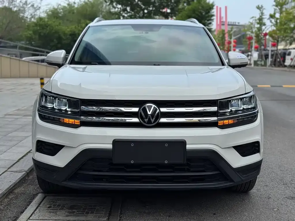 Volkswagen Tharu — фото 3