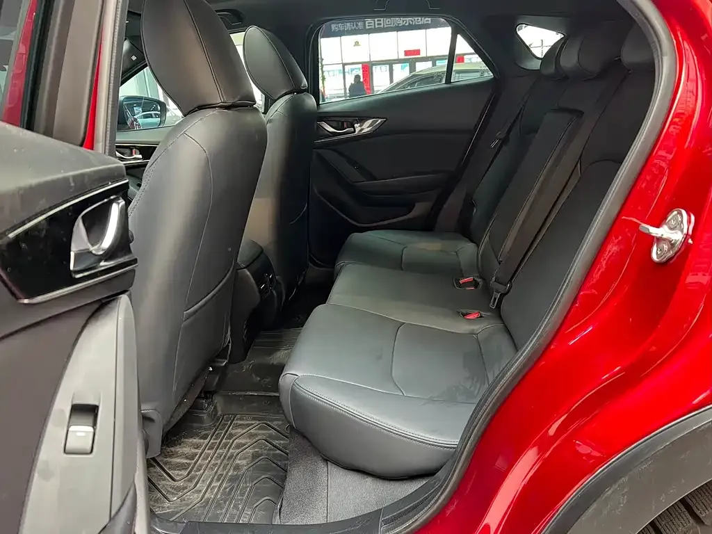 Mazda CX-4 — фото 4
