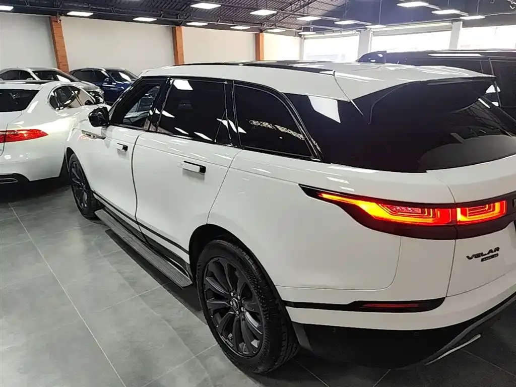 Land Rover Velar — фото 8