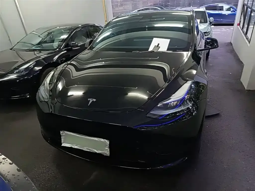 Tesla Model Y — фото 5