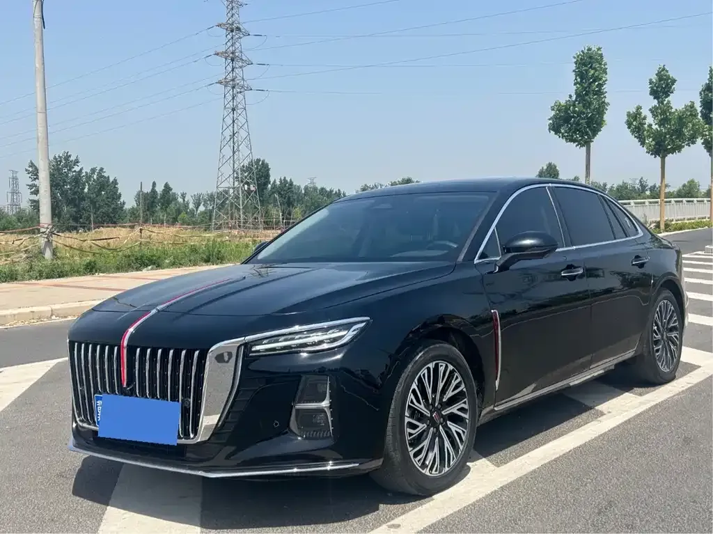Hongqi H5 — фото 1