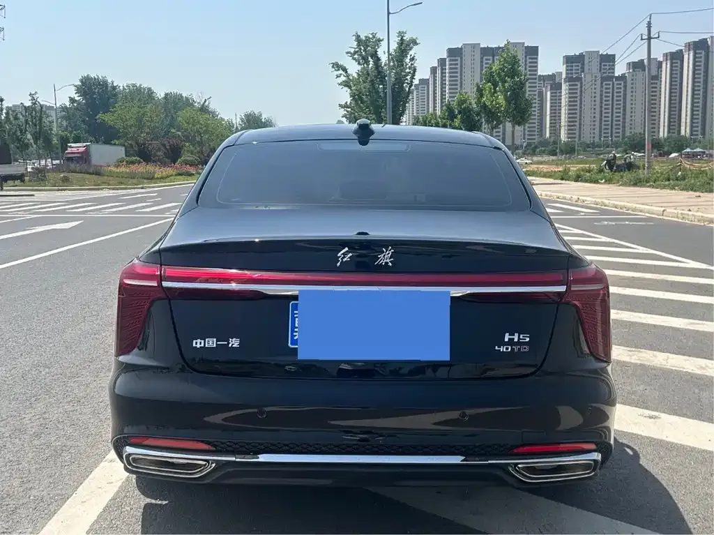 Hongqi H5 — фото 4
