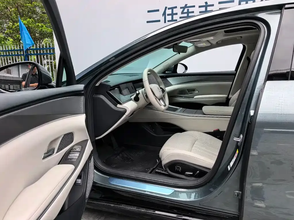 BYD Han L 2025 из CN, фото 9