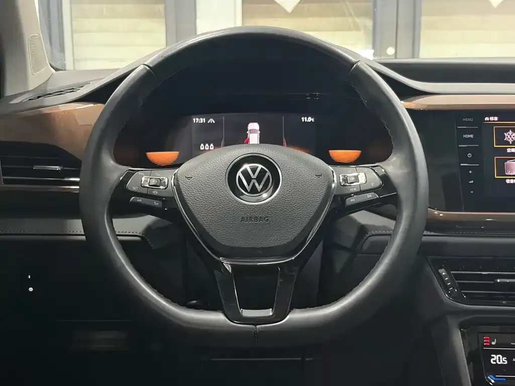 Volkswagen Tharu — фото 8