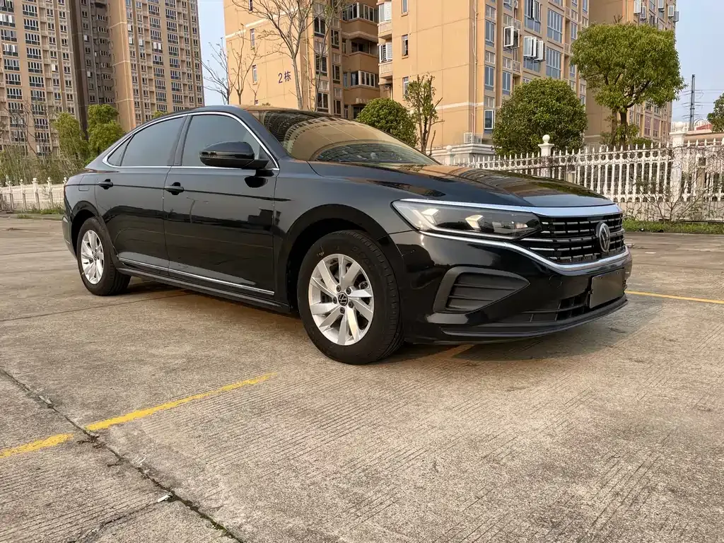 Volkswagen Passat — фото 8