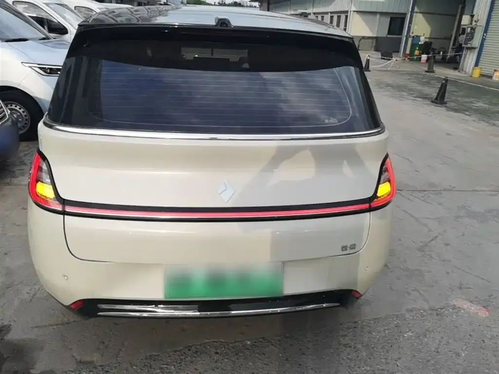 Baojun Yunduo — фото 10