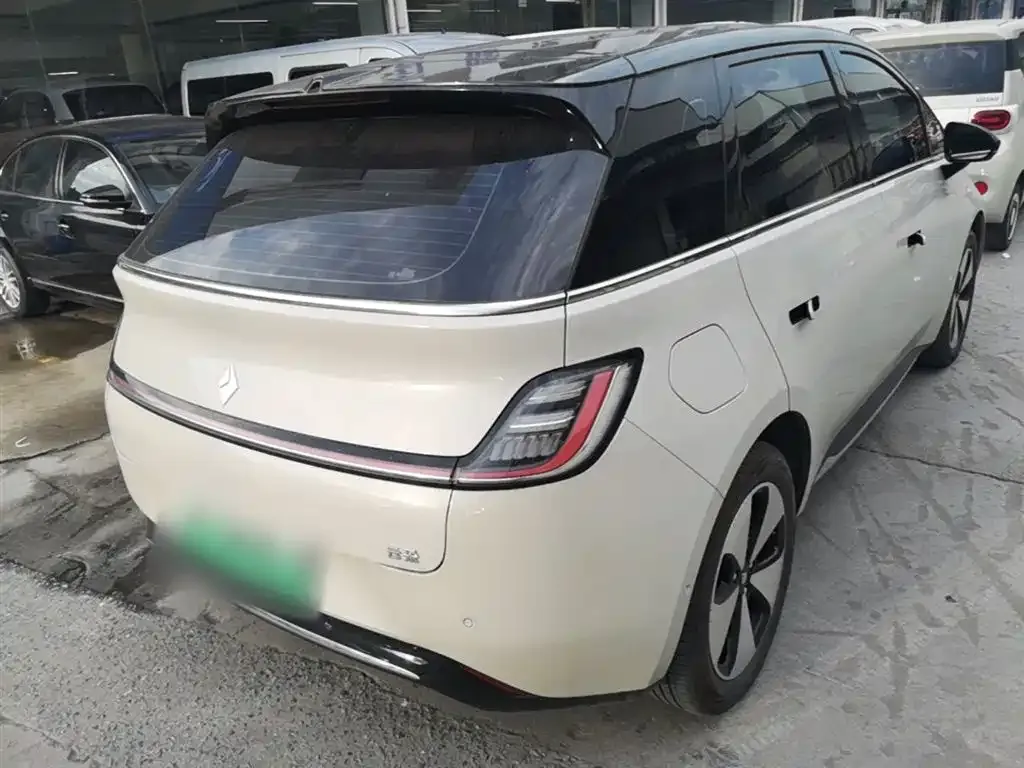 Baojun Yunduo — фото 8