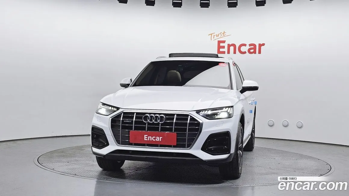 Audi Q5 2021 из KR, фото 8