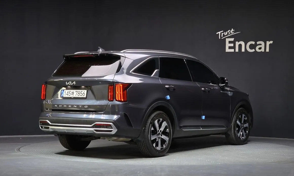 Kia Sorento — фото 9