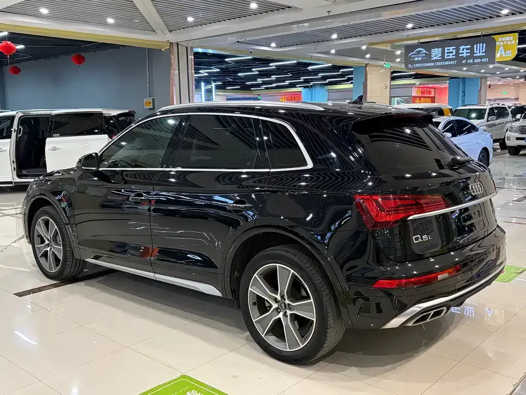 Audi Q5L — фото 4