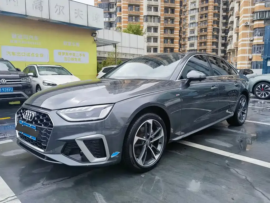 Audi A4L 2021 из CN, фото 1