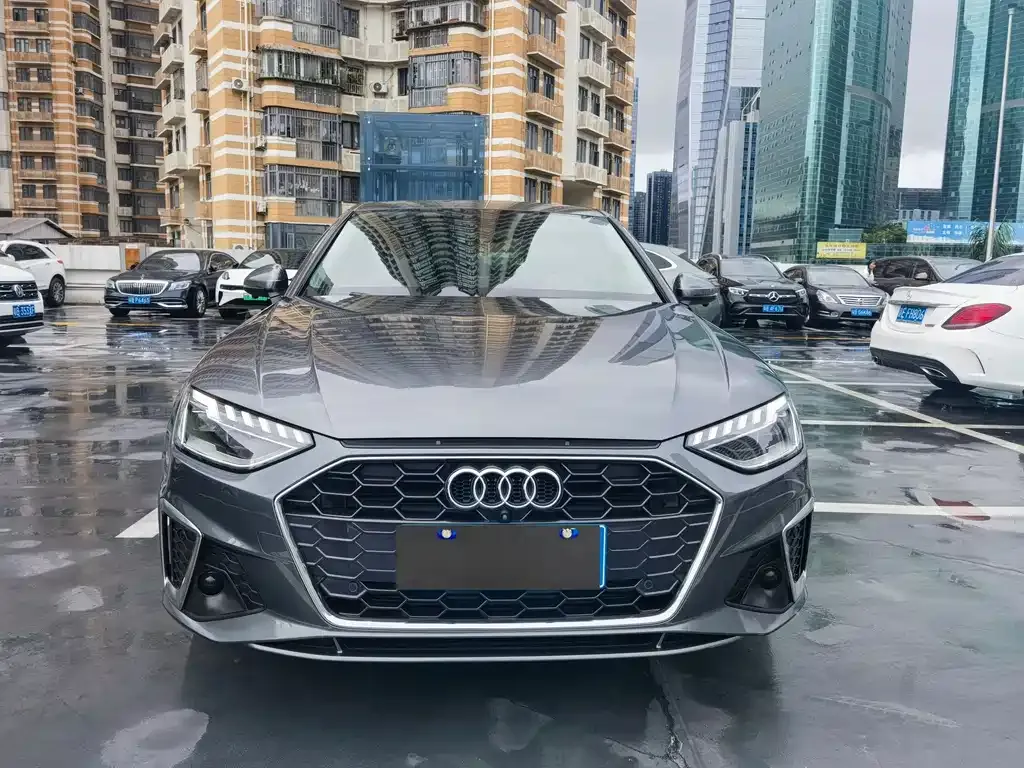 Audi A4L 2021 из CN, фото 4