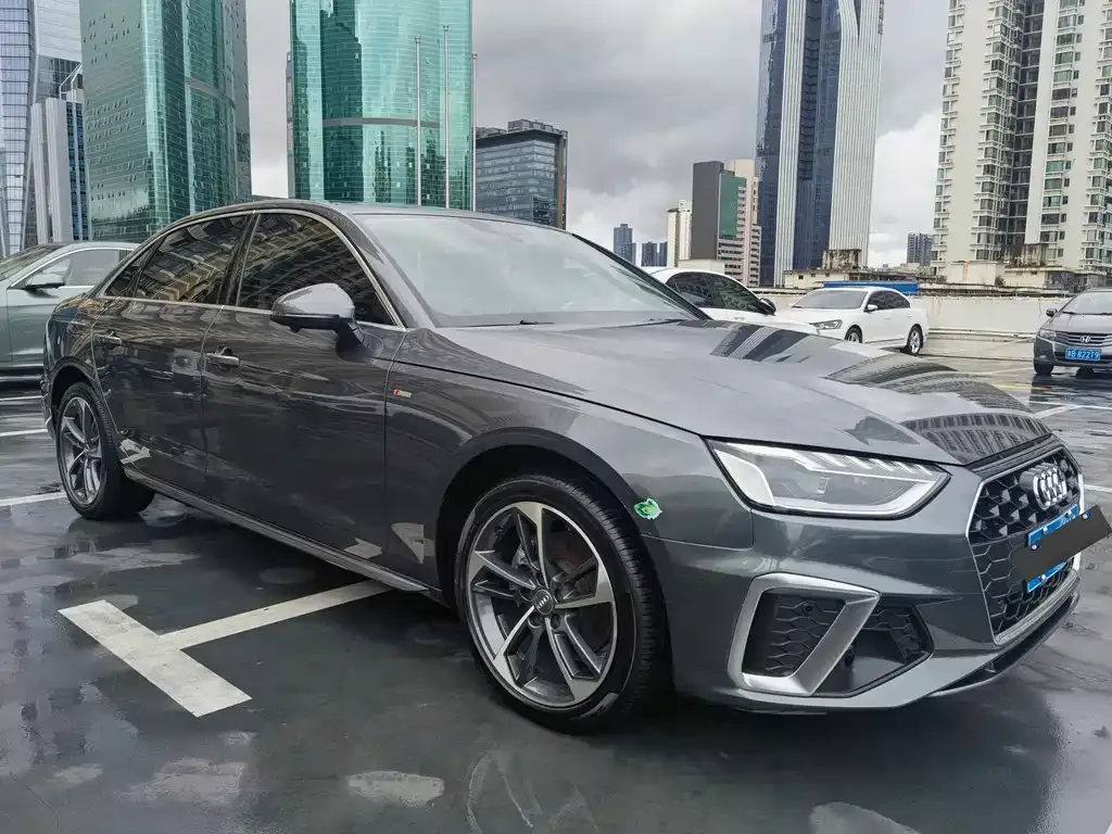 Audi A4L 2021 из CN, фото 2
