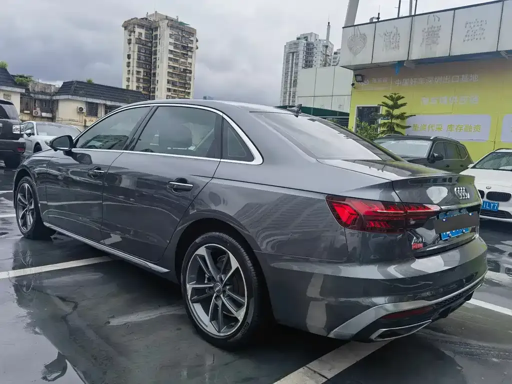 Audi A4L 2021 из CN, фото 10