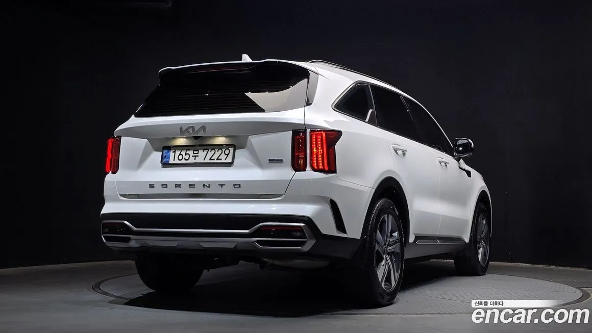 Kia Sorento — фото 6