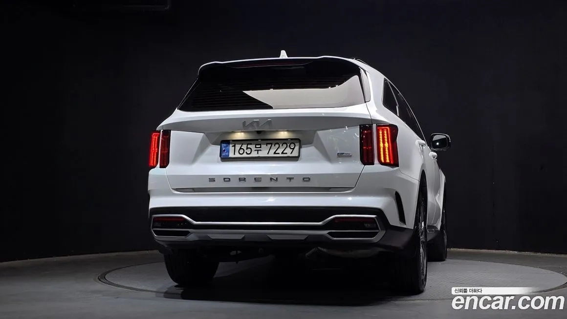 Kia Sorento — фото 3