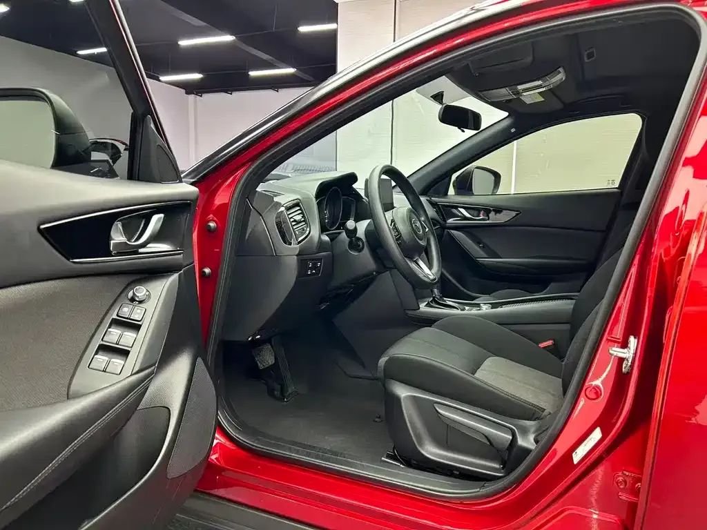 Mazda CX-4 — фото 3
