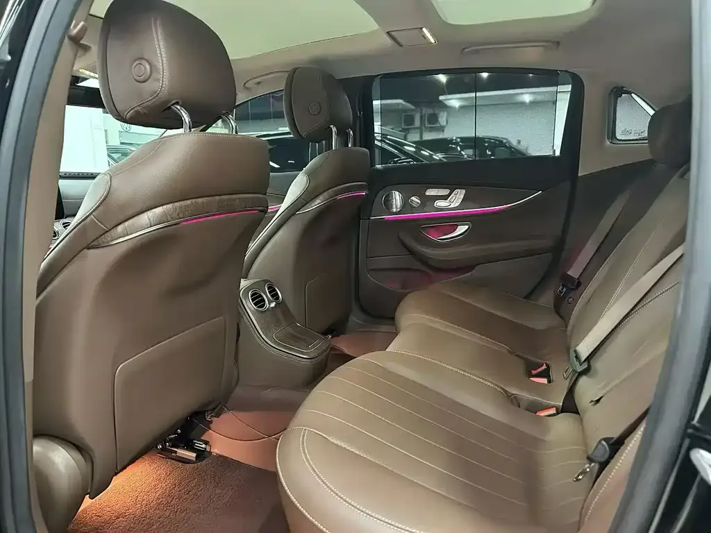 Mercedes-Benz E-Class 2023 из CN, фото 5
