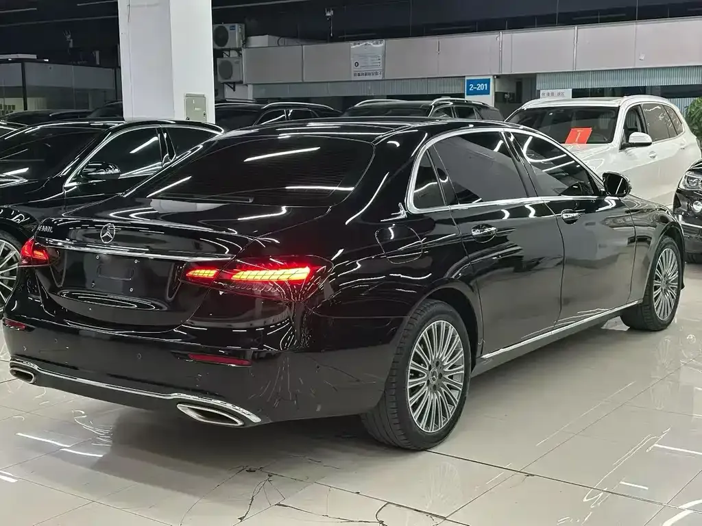 Mercedes-Benz E-Class 2023 из CN, фото 4