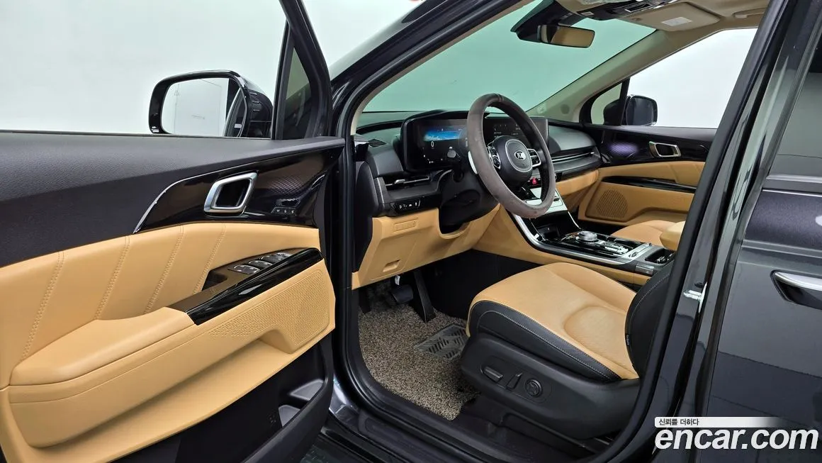 Kia Carnival — фото 10