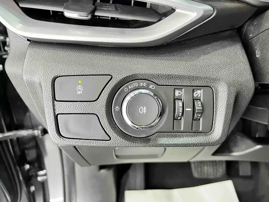 Chevrolet Volando 2023 из CN, фото 10