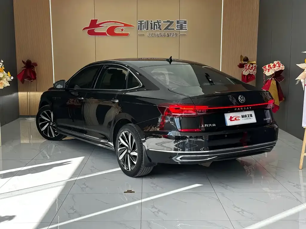 Volkswagen Passat — фото 4