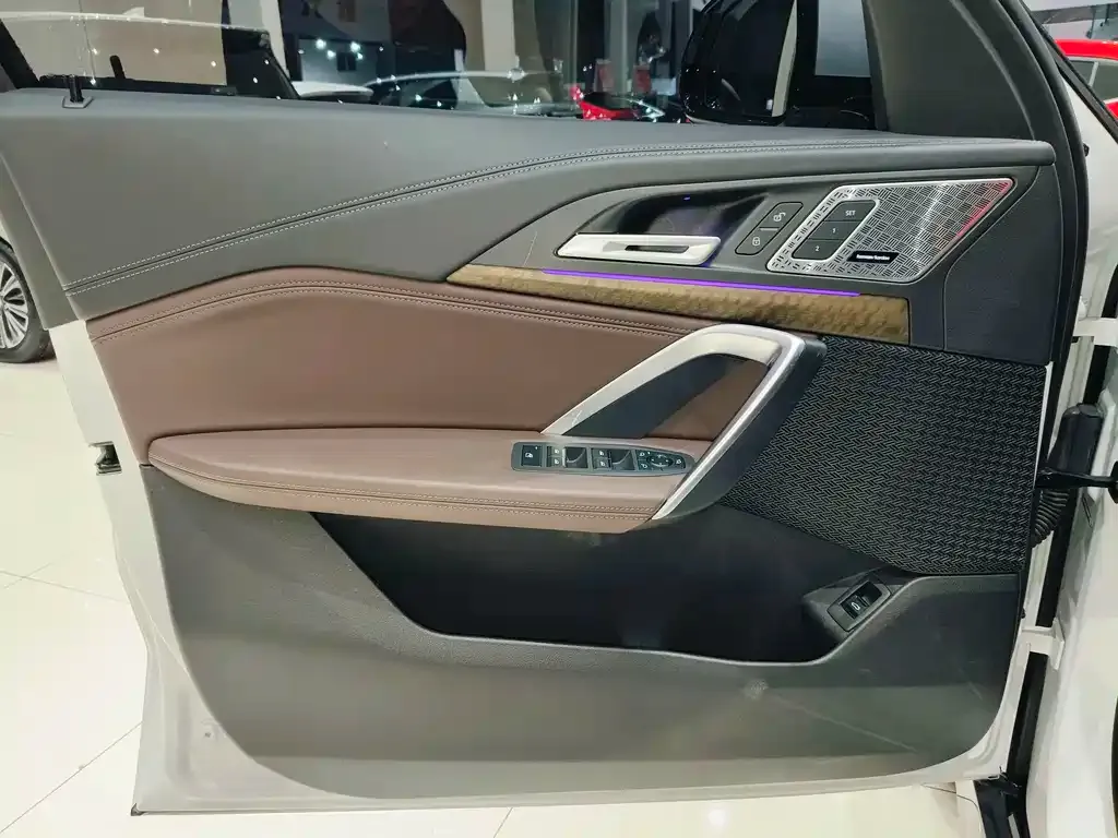 BMW X1 2023 из CN, фото 5
