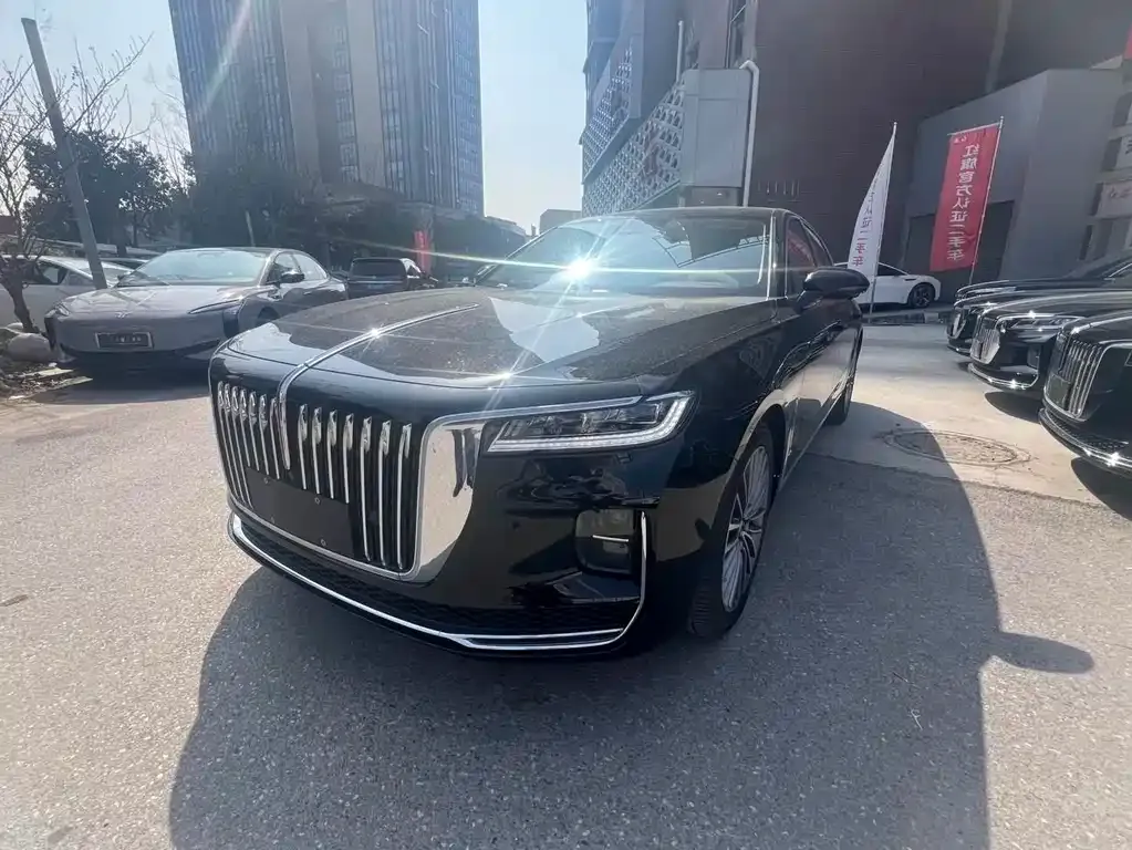 Hongqi H9 — фото 2