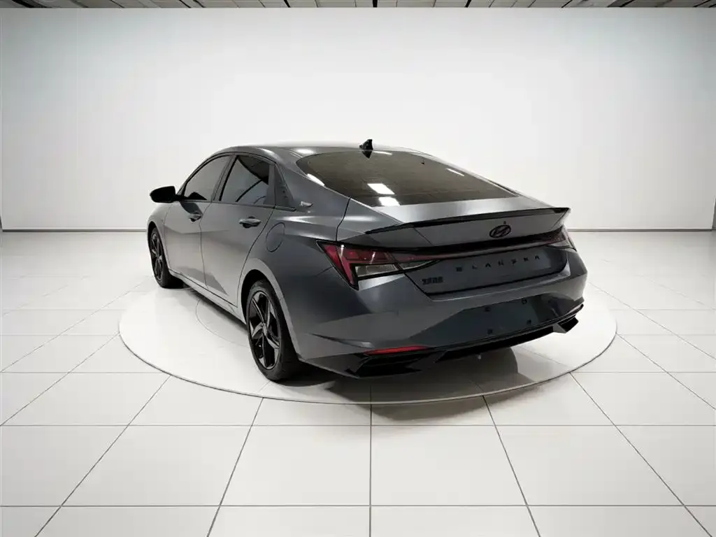 Hyundai Elantra 2022 из CN, фото 4
