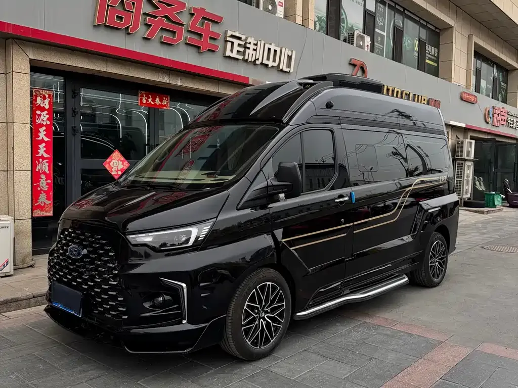Ford Transit 2026 из CN, фото 1