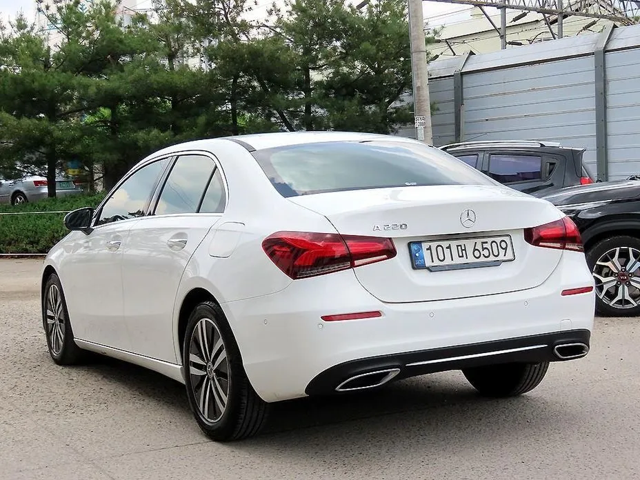 Mercedes-Benz A-Class — фото 6