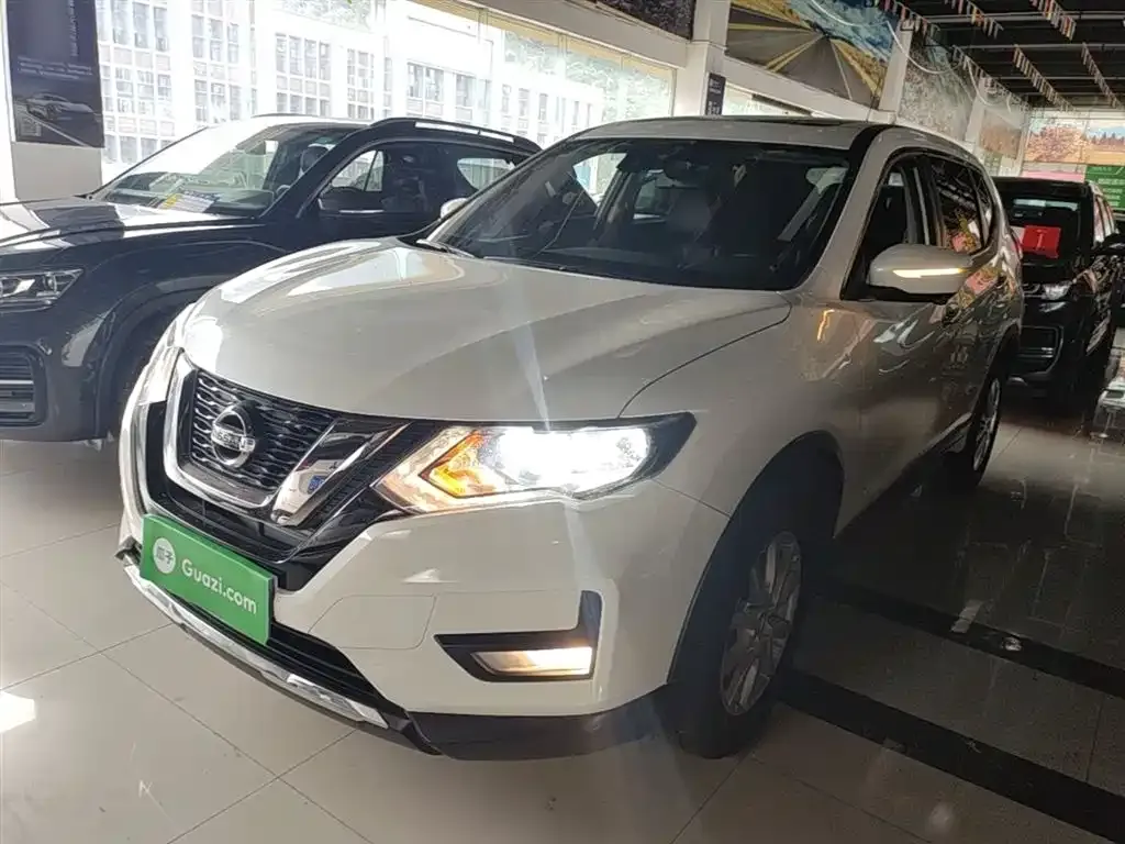 Nissan X-Trail — фото 10