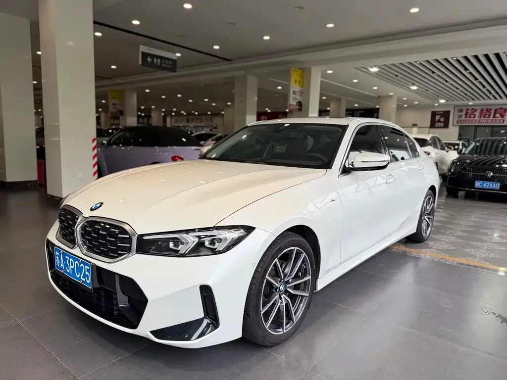 BMW 3 Series — фото 1