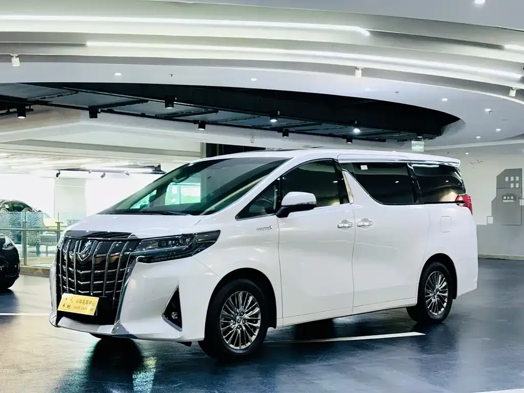 Toyota Alphard 2022 из CN, фото 1