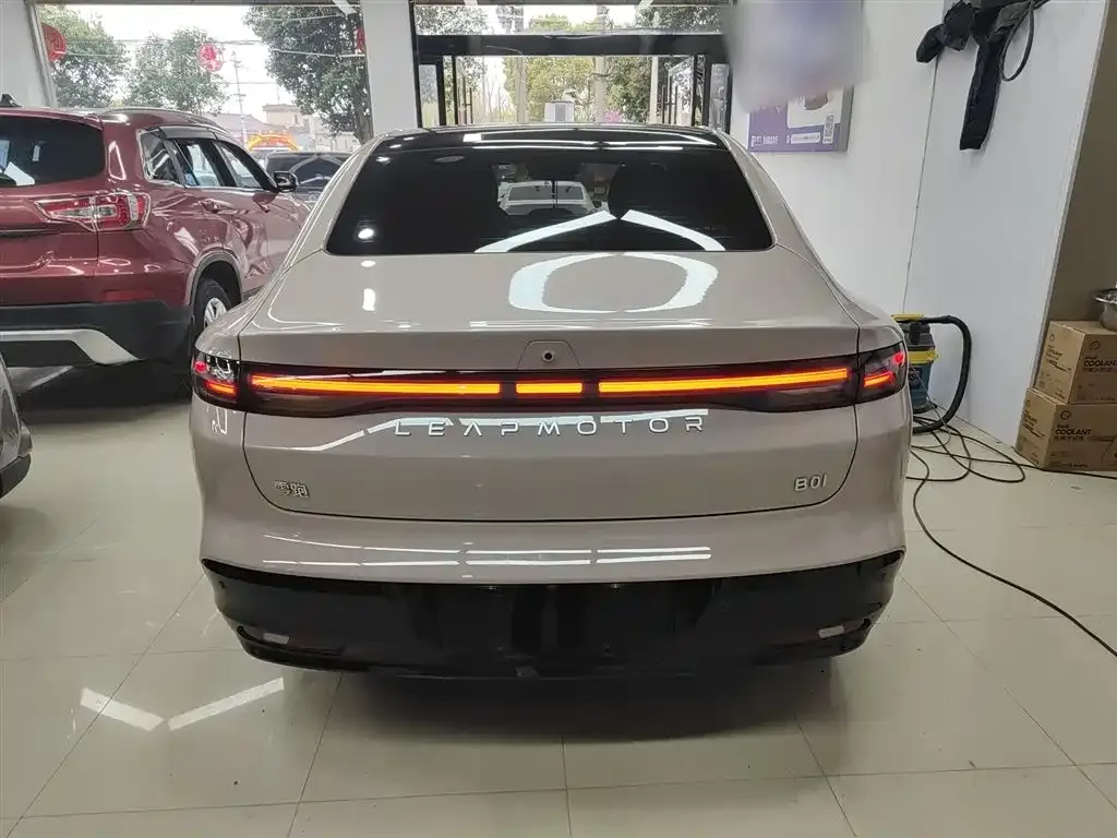 Leapmotor B01 2025 из CN, фото 8