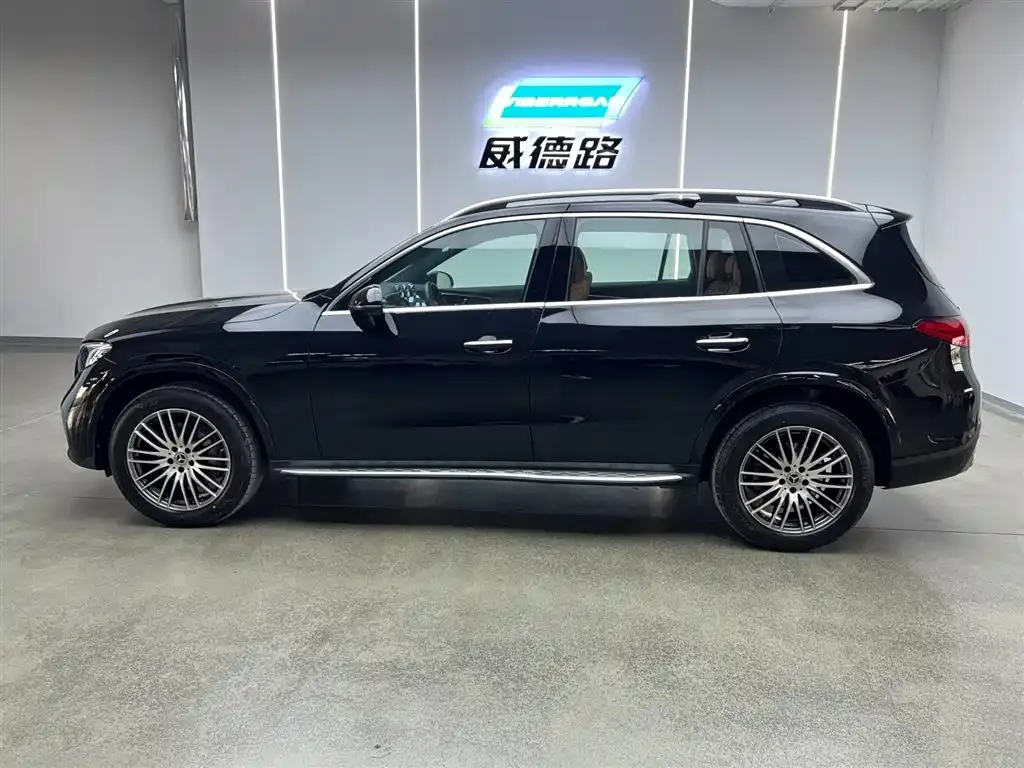 Mercedes-Benz GLC 2024 из CN, фото 3