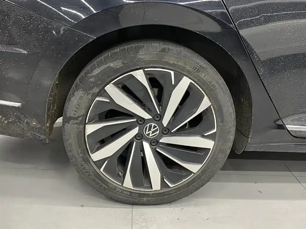 Volkswagen Passat 2022 из CN, фото 2