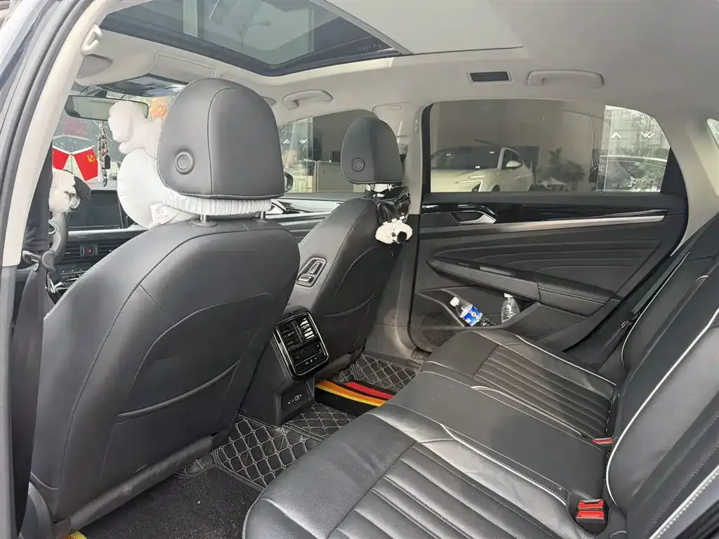 Volkswagen Passat 2022 из CN, фото 10