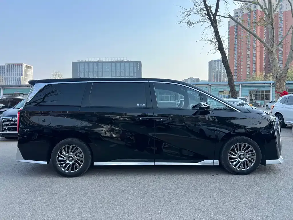 GAC Motor Trumpchi M8 — фото 3