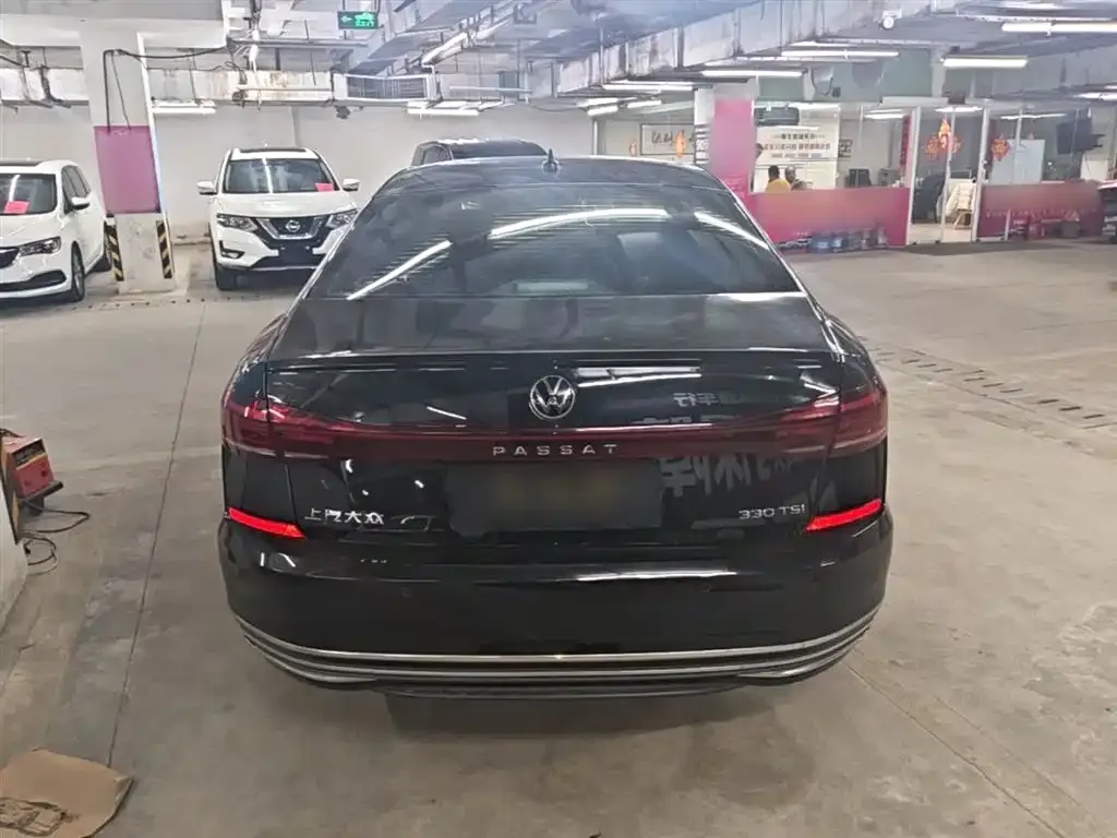Volkswagen Passat — фото 6